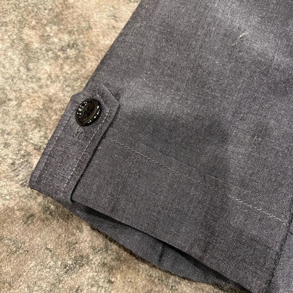 Tahari - Grey short sleeve suit jacket - size 2P - Picture 4 of 6